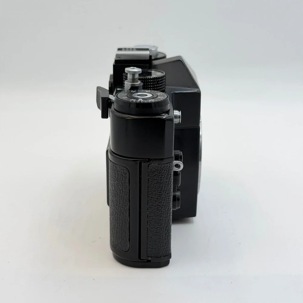 Zenit TTL 35mm Film SLR Camera Body Vintage Made in USSR M42 Mount Black